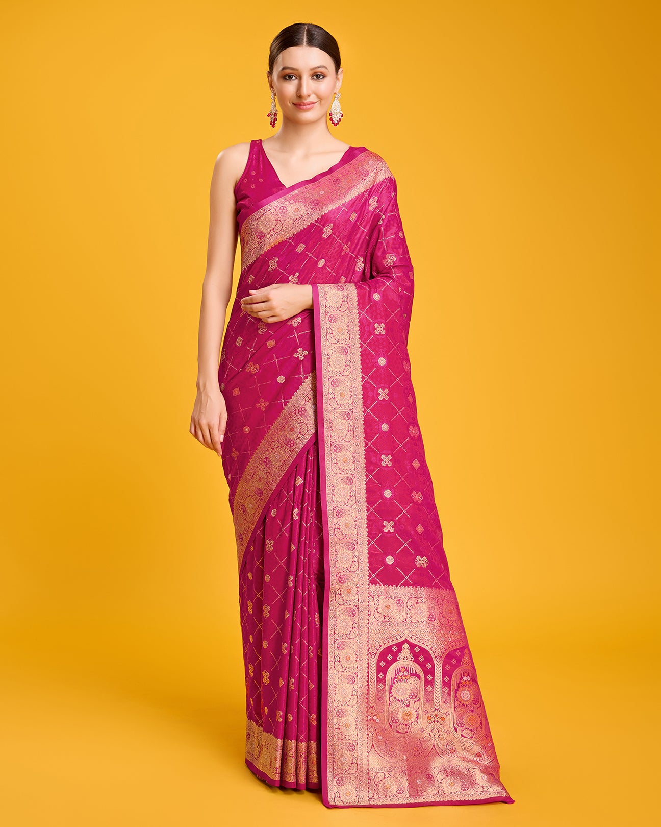 Magenta Banarasi Satin Silk Woven Stunning Saree - Monjolika Fashion Magenta Banarasi Satin Silk Woven Stunning Saree - Monjolika Fashion