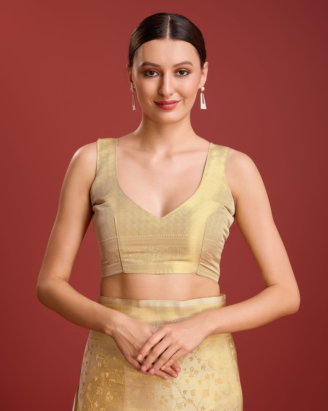 Beige Kanjivaram Silk Zari Woven Traditional Saree - Monjolika Fashion Beige Kanjivaram Silk Zari Woven Traditional Saree - Monjolika Fashion