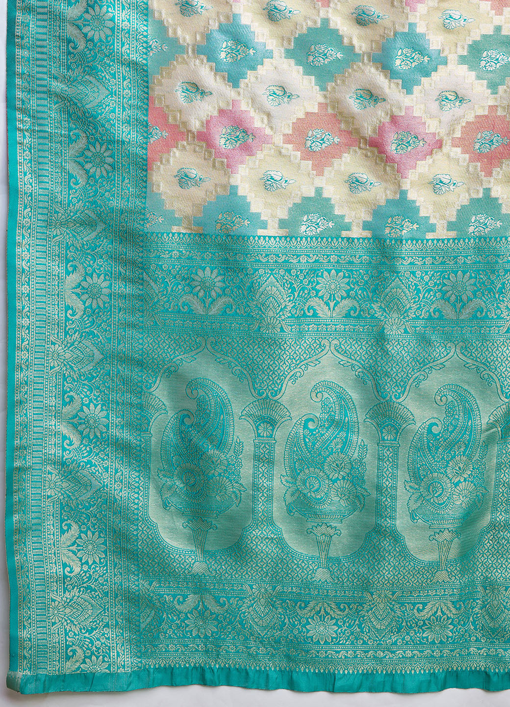 Turquoise And Cream Banarasi Silk Woven Stunning Saree - Monjolika Fashion Turquoise And Cream Banarasi Silk Woven Stunning Saree - Monjolika Fashion