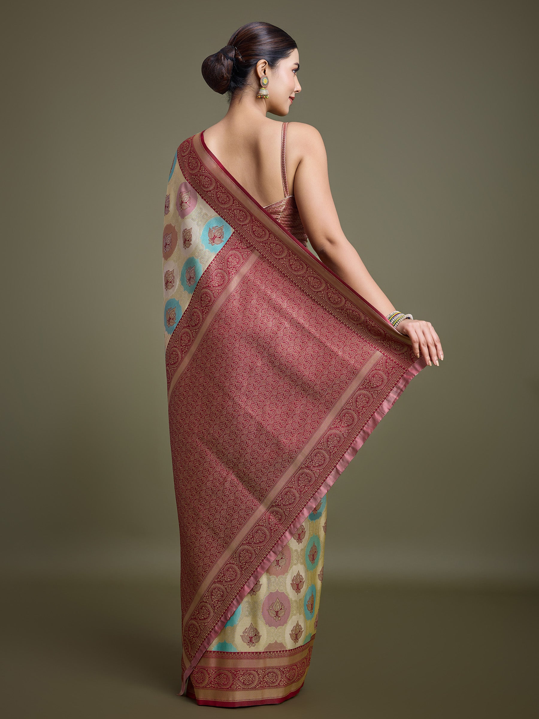 Maroon And Cream Banarasi Silk Jacquard weaving work Saree - Monjolika Fashion Maroon And Cream Banarasi Silk Jacquard weaving work Saree - Monjolika Fashion