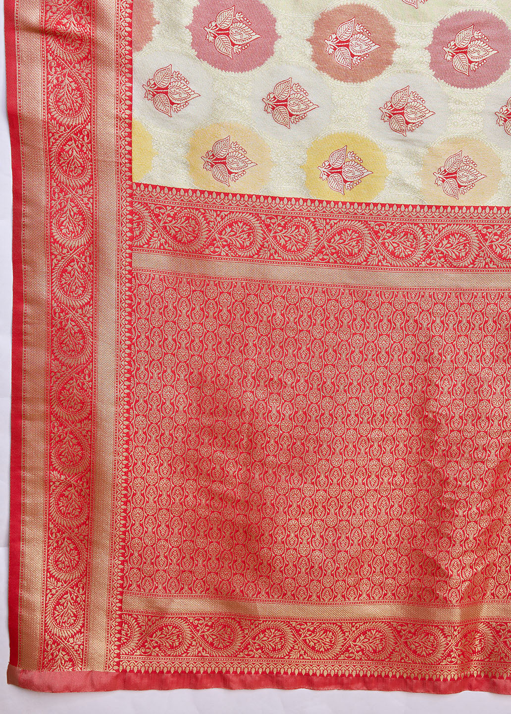 Red And Cream Banarasi Silk Weaving Beautiful Saree - Monjolika Fashion Red And Cream Banarasi Silk Weaving Beautiful Saree - Monjolika Fashion