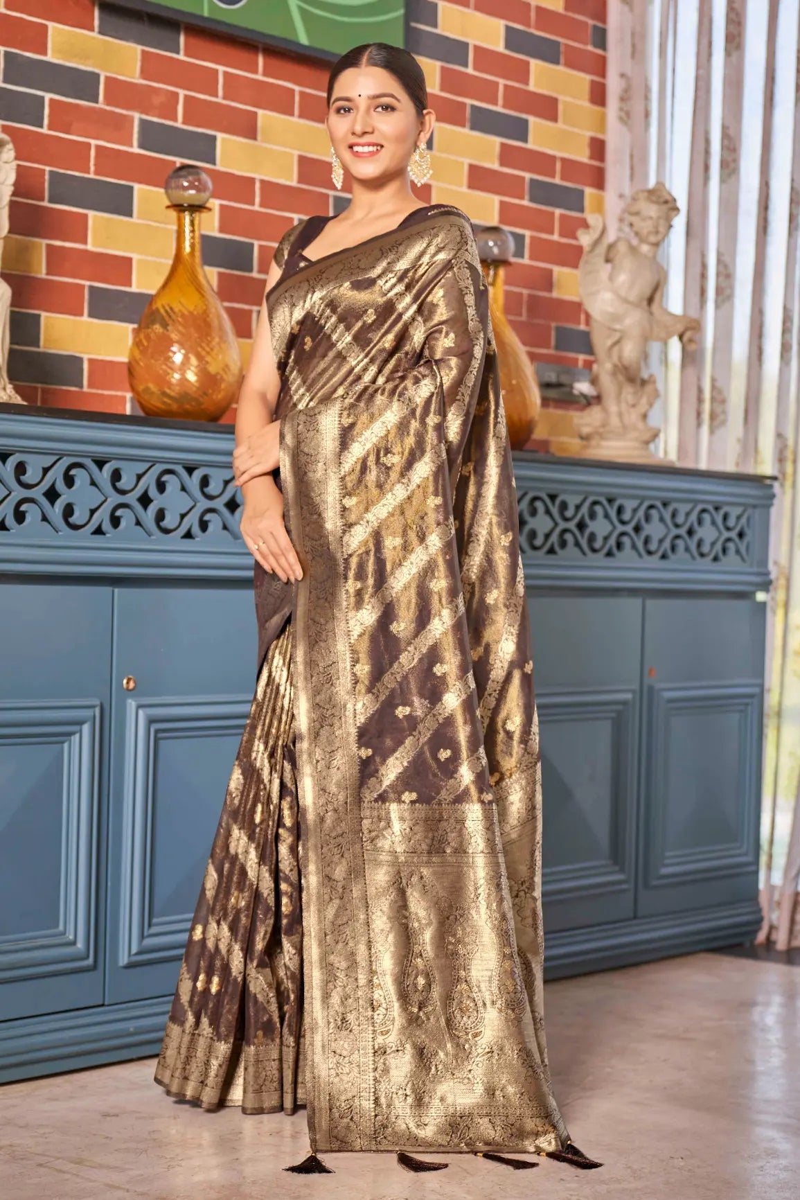 Coffee Brown Shimmer Silk Zari Woven Contemporary Style Saree - Monjolika Fashion Coffee Brown Shimmer Silk Zari Woven Contemporary Style Saree - Monjolika Fashion