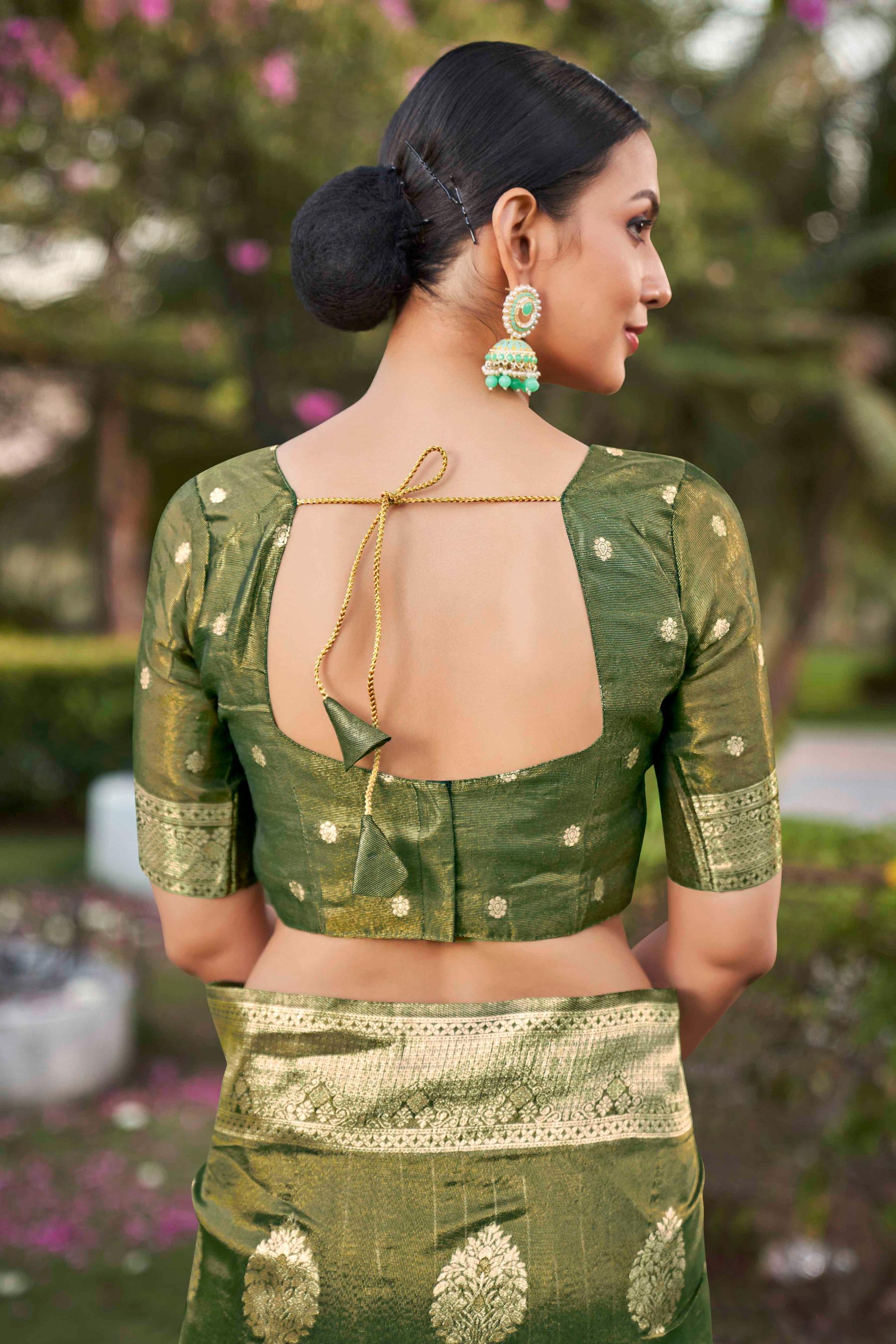 Green Shimmer Silk Zari Woven Fancy Saree - Monjolika Fashion Green Shimmer Silk Zari Woven Fancy Saree - Monjolika Fashion