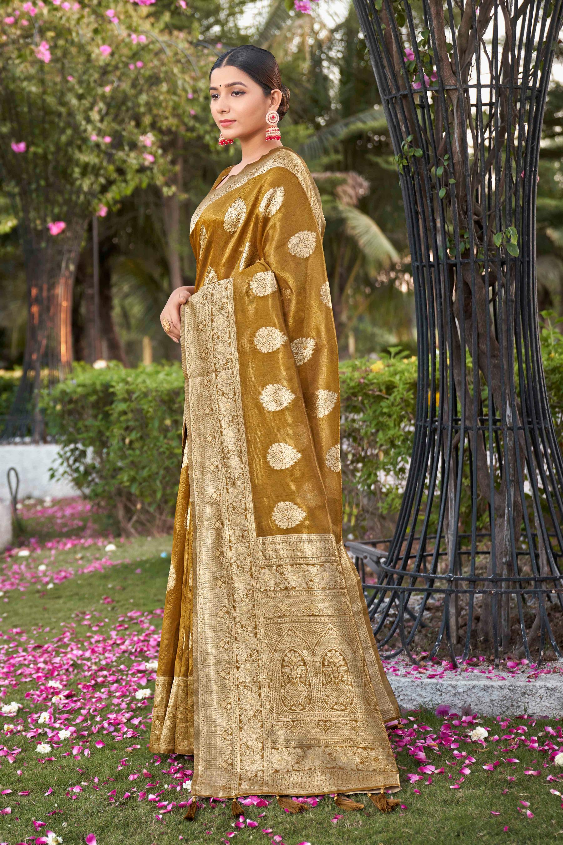 Mustard Shimmer Silk Woven Fancy Saree - Monjolika Fashion Mustard Shimmer Silk Woven Fancy Saree - Monjolika Fashion