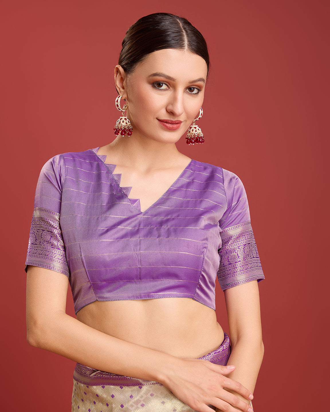 Off White Kanjivaram Silk Zari Woven Festive Wear Saree - Monjolika Fashion Off White Kanjivaram Silk Zari Woven Festive Wear Saree - Monjolika Fashion
