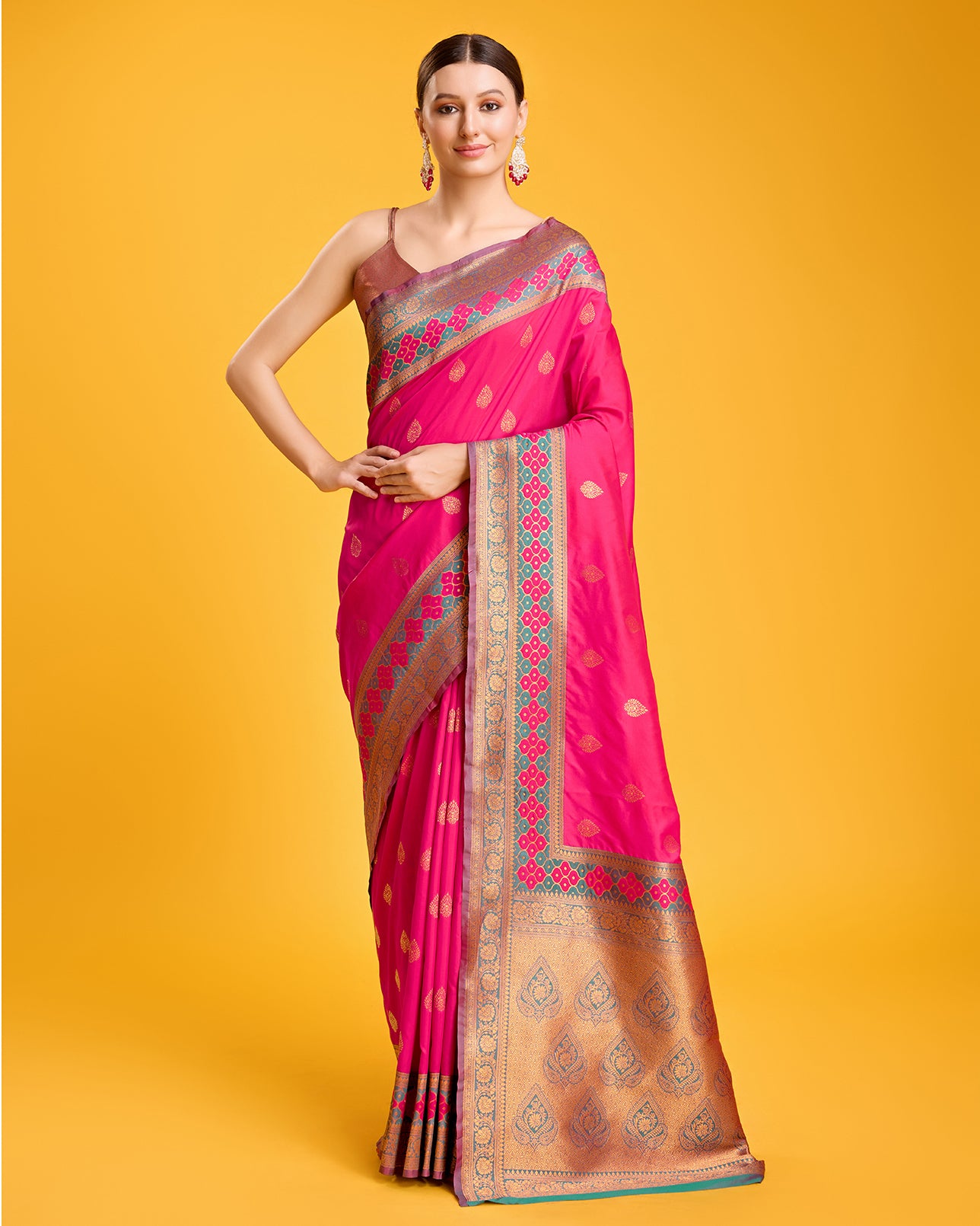 Rani Pink Banarasi silk Brocade Woven Saree - Monjolika Fashion Rani Pink Banarasi silk Brocade Woven Saree - Monjolika Fashion