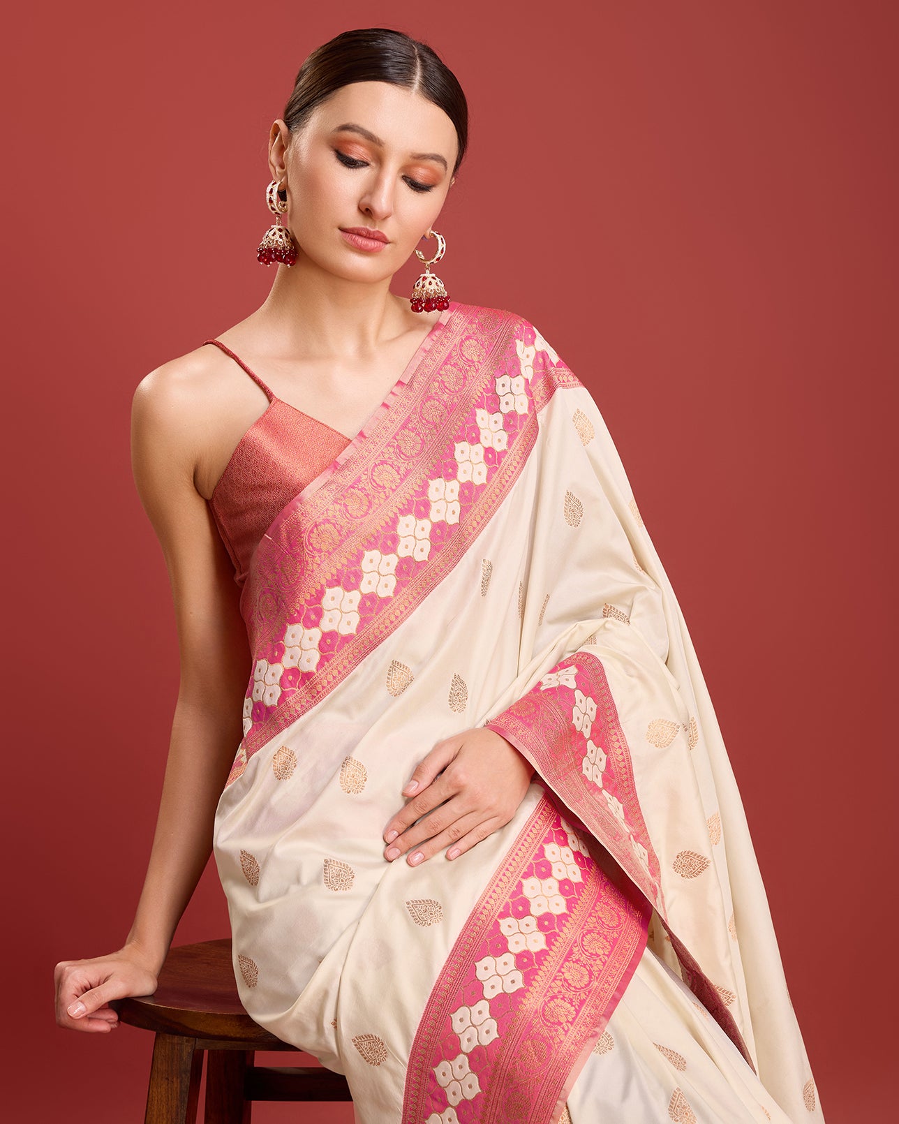 Rani Pink Banarasi silk Brocade Woven Saree - Monjolika Fashion Rani Pink Banarasi silk Brocade Woven Saree - Monjolika Fashion