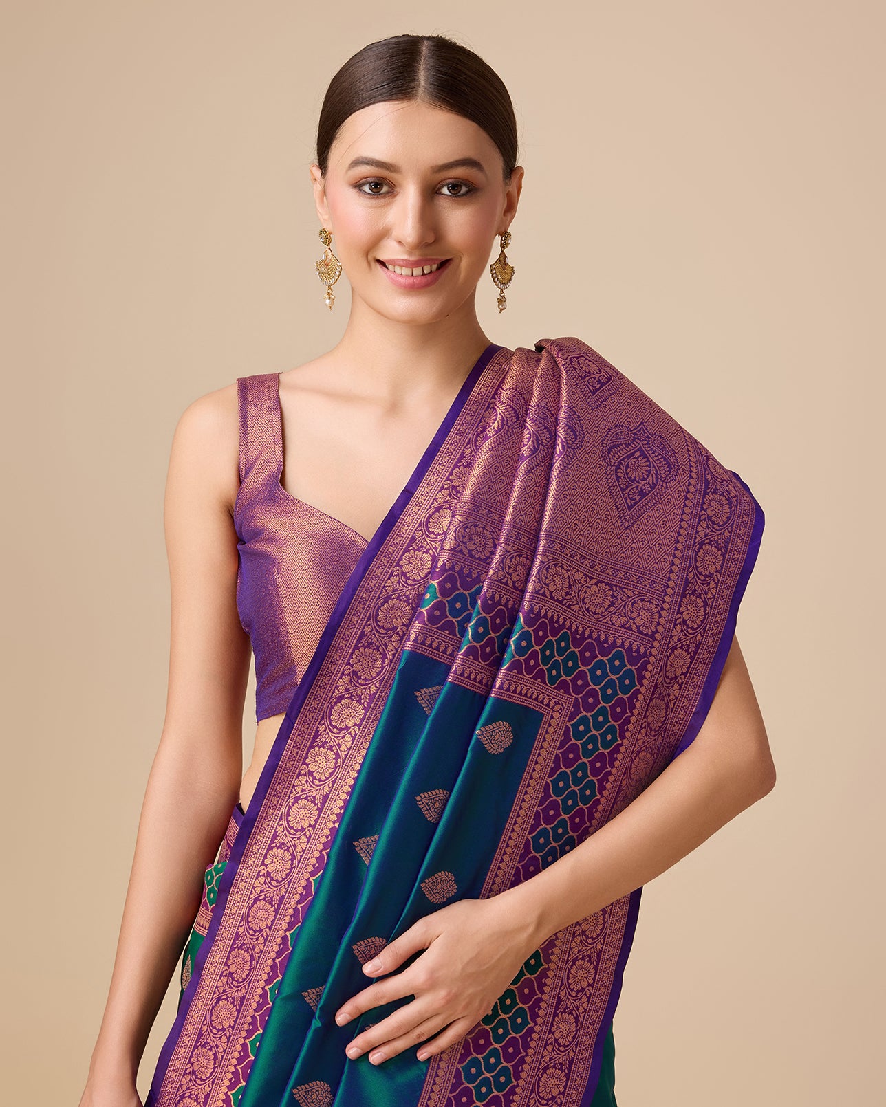 Rani Pink Banarasi silk Brocade Woven Saree - Monjolika Fashion Rani Pink Banarasi silk Brocade Woven Saree - Monjolika Fashion