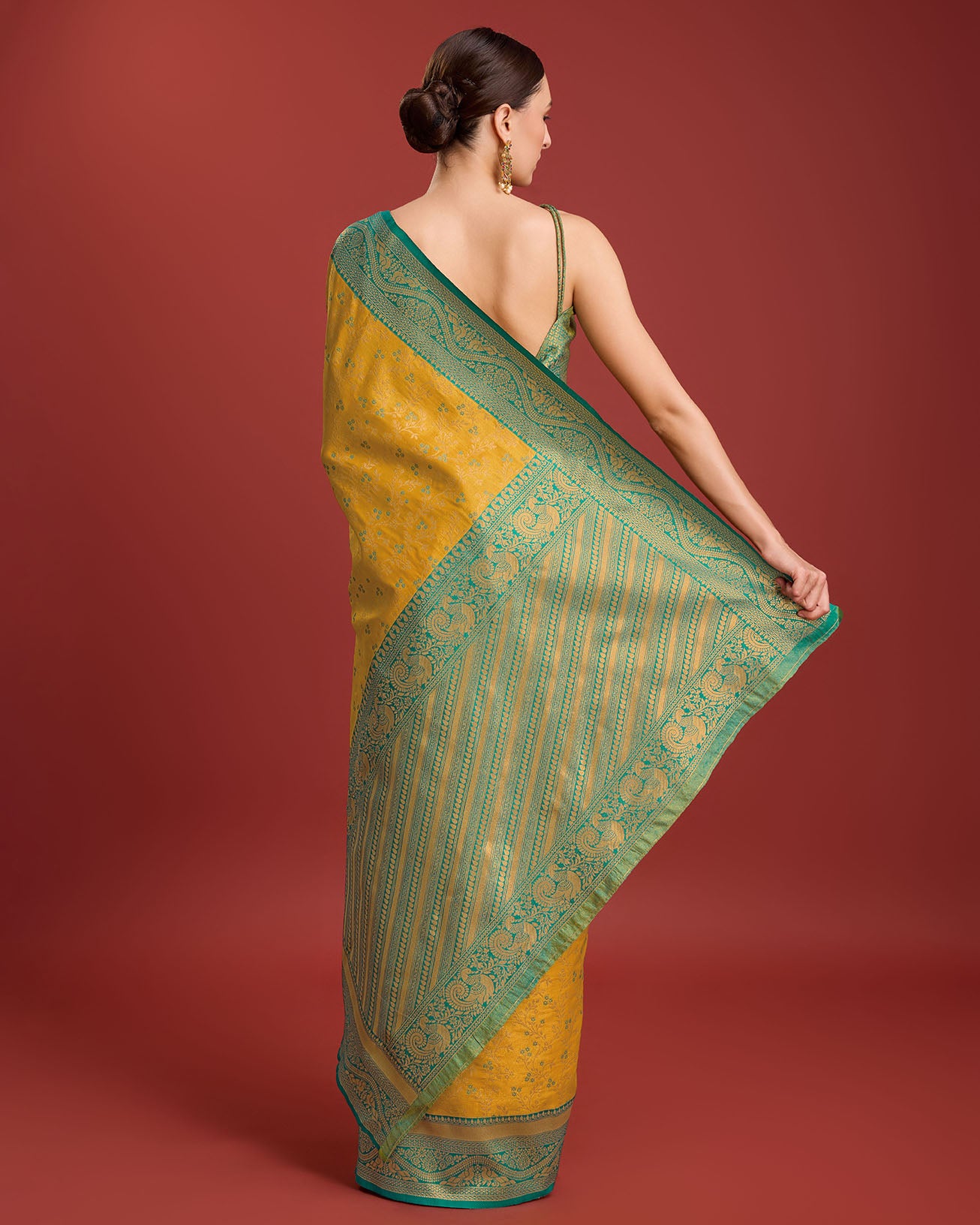 Yellow Banarasi silk Weaving Designer Saree - Monjolika Fashion Yellow Banarasi silk Weaving Designer Saree - Monjolika Fashion