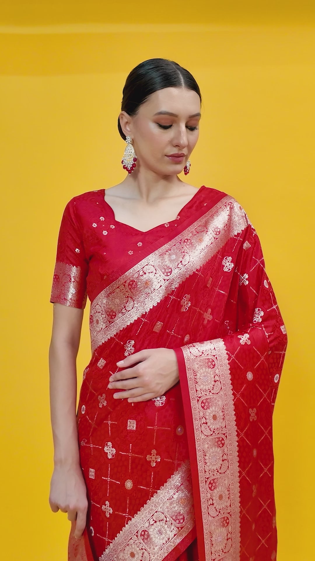 Red Banarasi Satin Silk Zari Woven Work Saree Red Banarasi Satin Silk Zari Woven Work Saree