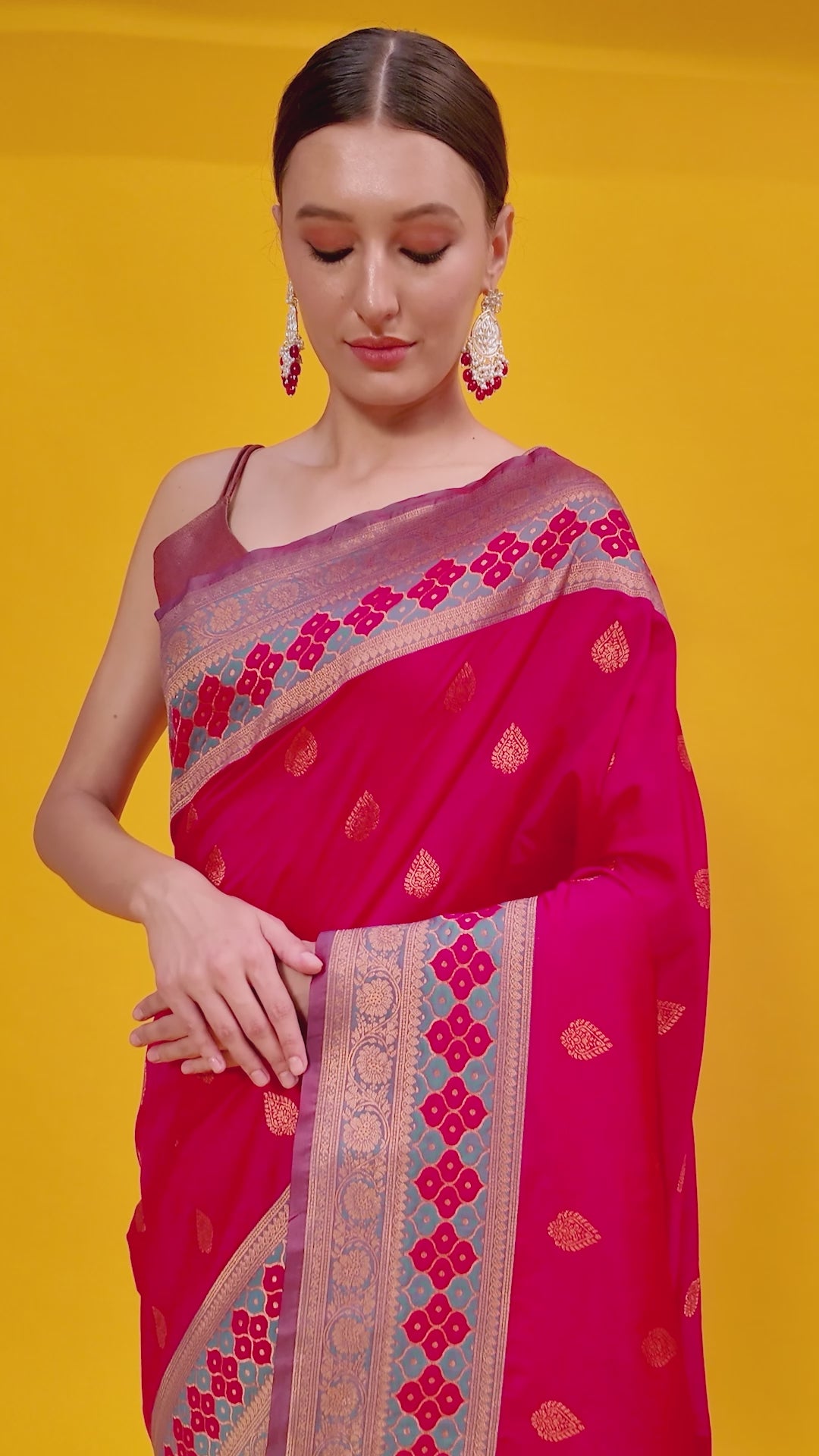 Rani Pink Banarasi silk Brocade Woven Saree Rani Pink Banarasi silk Brocade Woven Saree