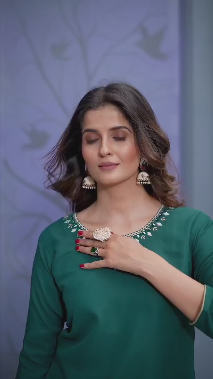 Dark Green Maaza Cotton Handwork with Pocket Kurti Dark Green Maaza Cotton Handwork with Pocket Kurti
