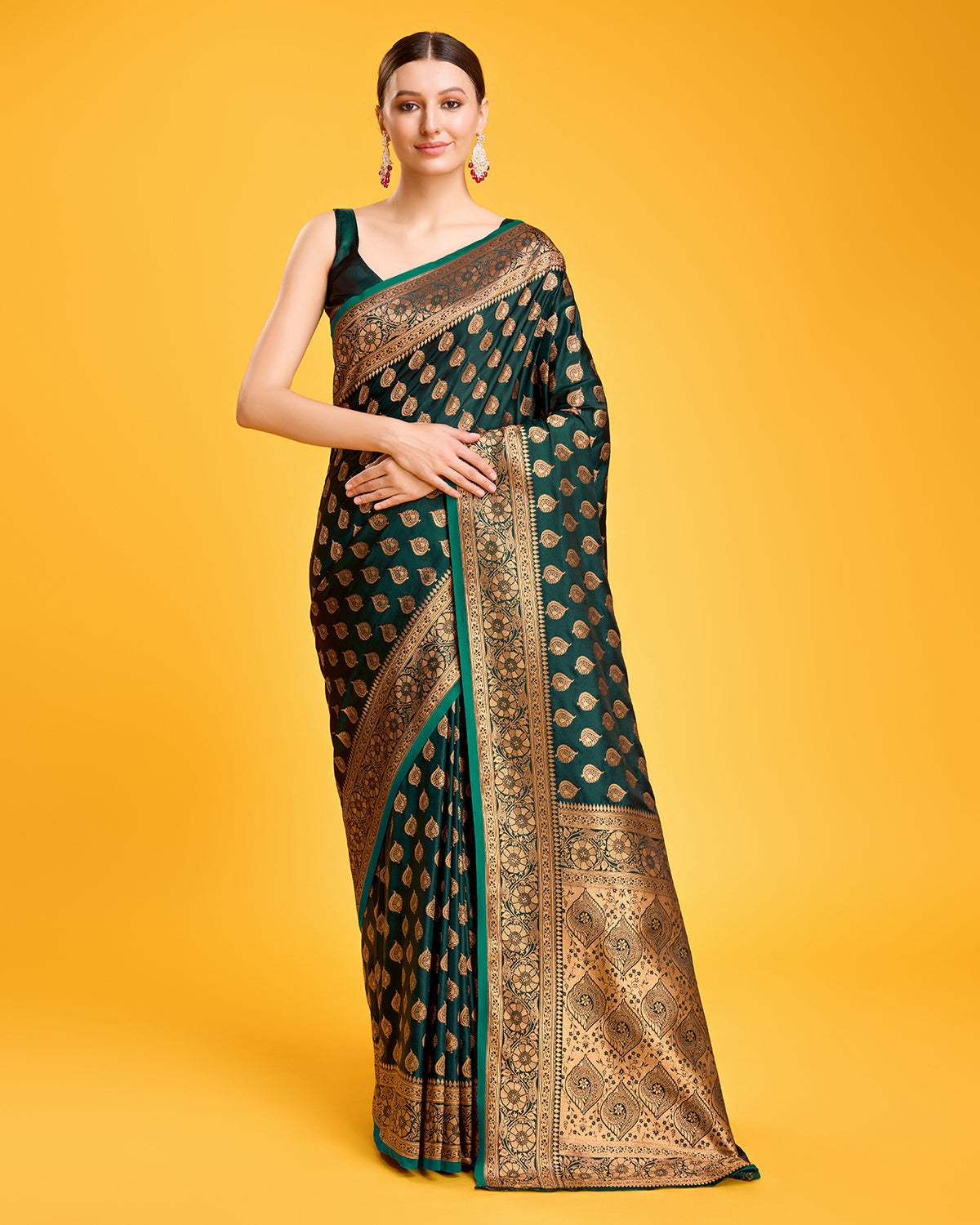 Bottle Green Banarasi Silk Zari Weaving Traditional saree