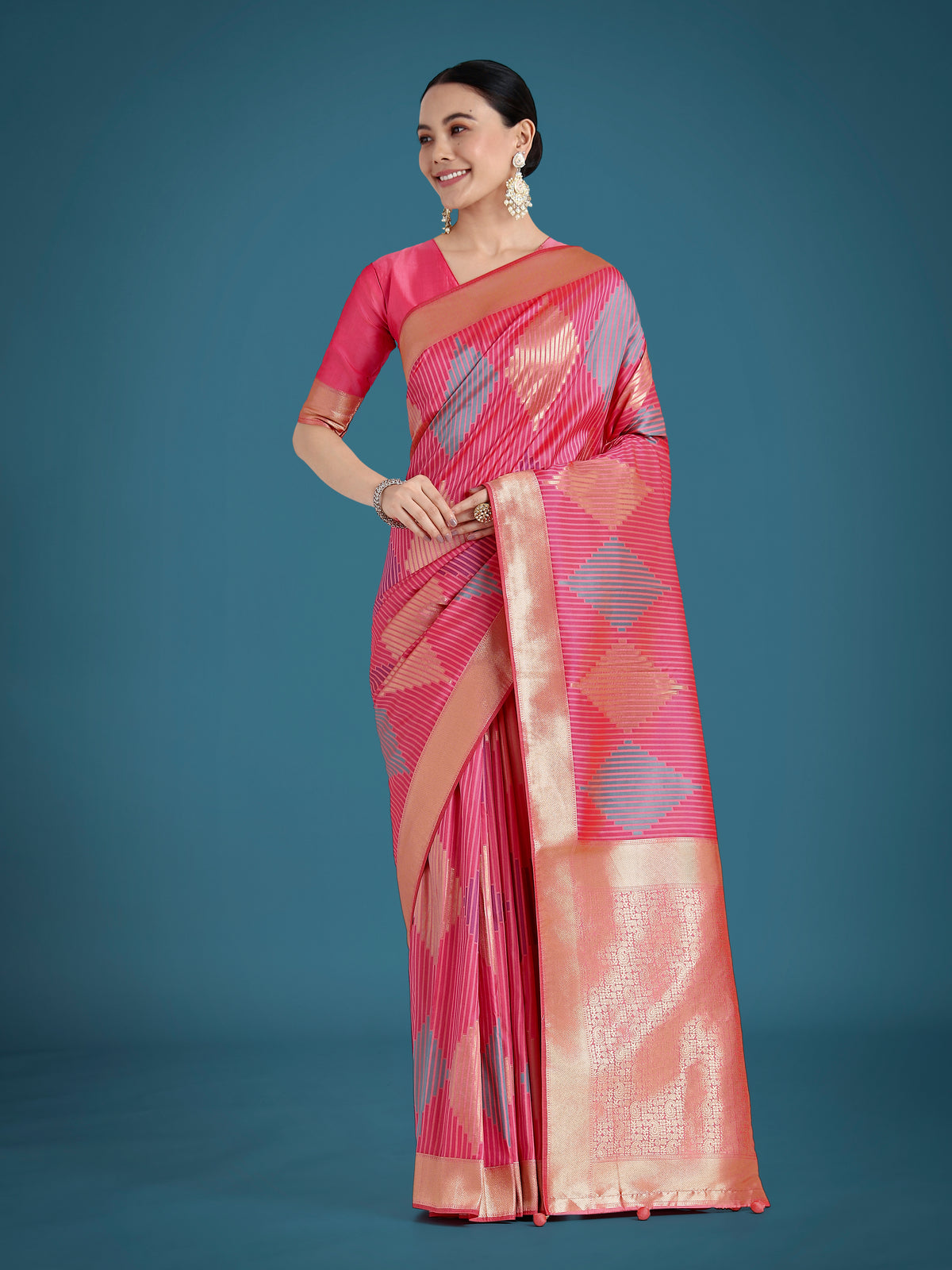 Light Pink Colour Banarasi Silk Zari Weaving Classic Saree