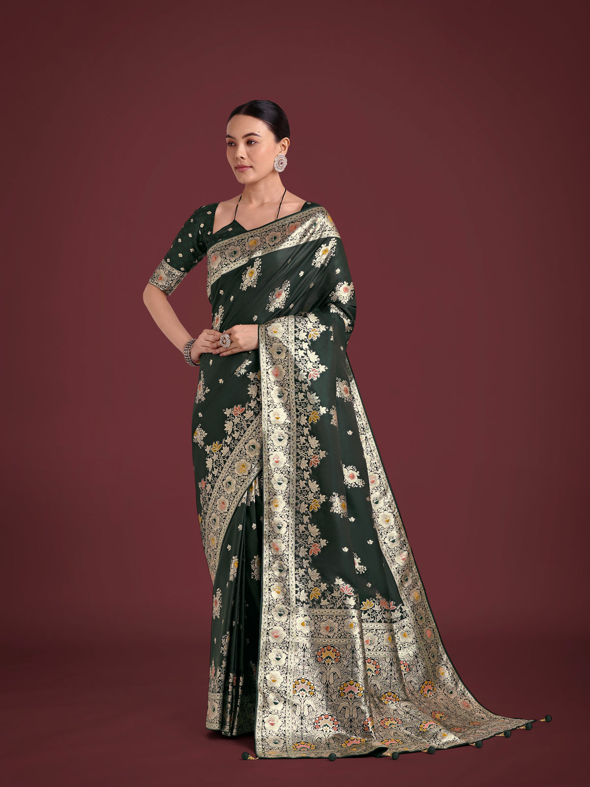 Dark Green Glamour and Tradition With This Zari Woven Banarasi Satin Silk Saree