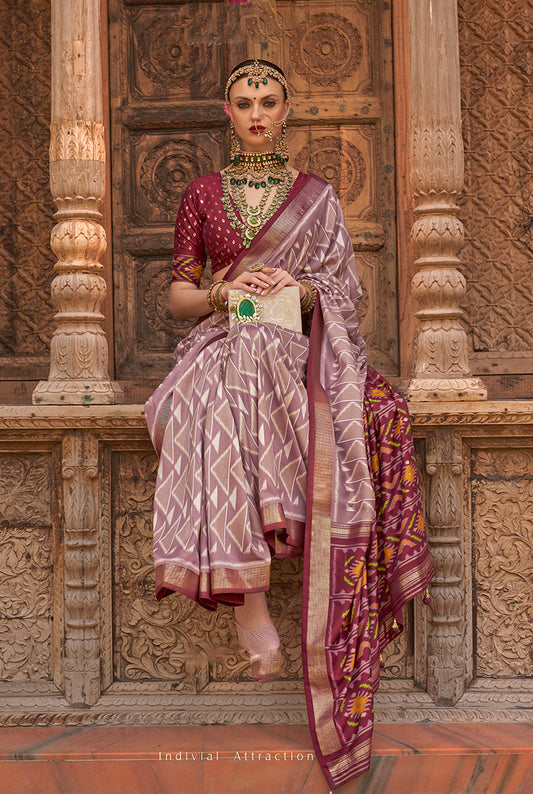 Light Mauve Patola Silk Zari Weaving Work Saree With Contrast Blouse