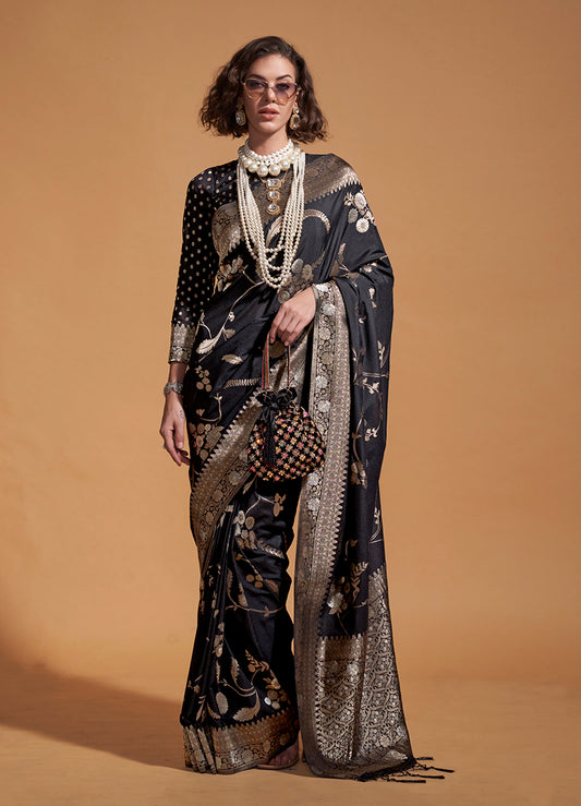 Black Pure Georgette Saree in Classic Zari Weave