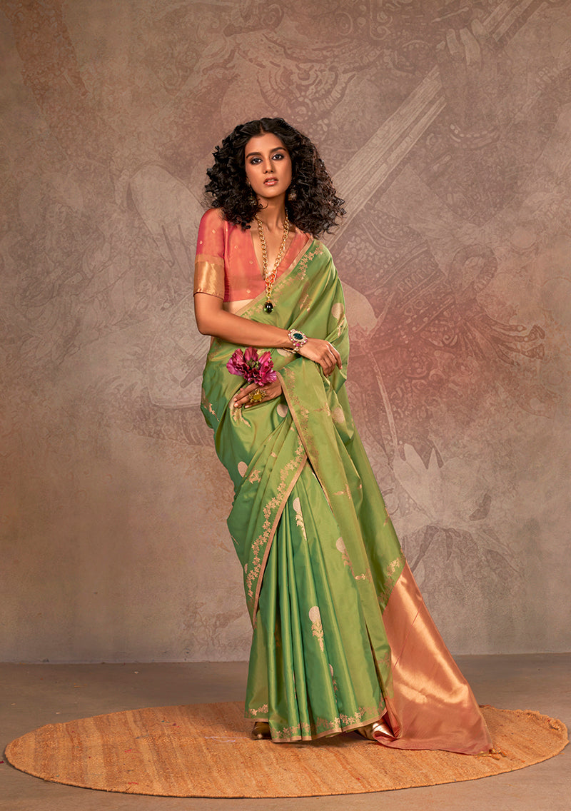 Parrot Green Dual-Shade Silk Saree with Designer Contrast Pallu