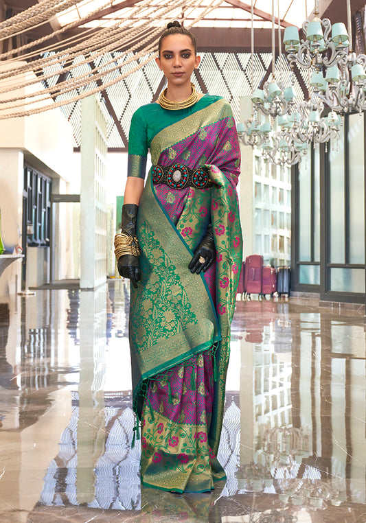 Green and Magenta Weaving Handloom silk Blend Trendy Saree
